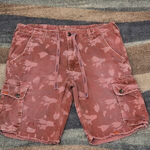 True Religion Red Cargo Camo Distressed Heavyweight Shorts Men's Sz 38 Vintage